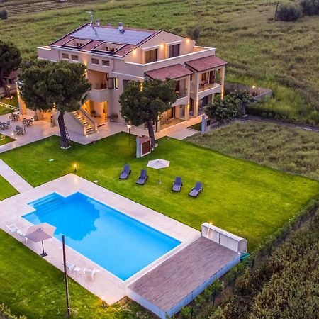 Casale Ferrantino Guest House Джулианова Екстериор снимка