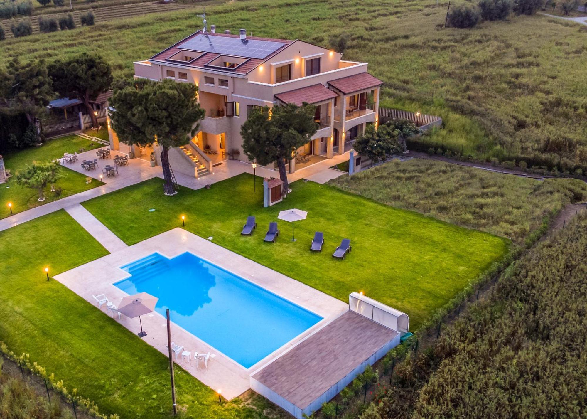 Casale Ferrantino Guest House Джулианова Екстериор снимка