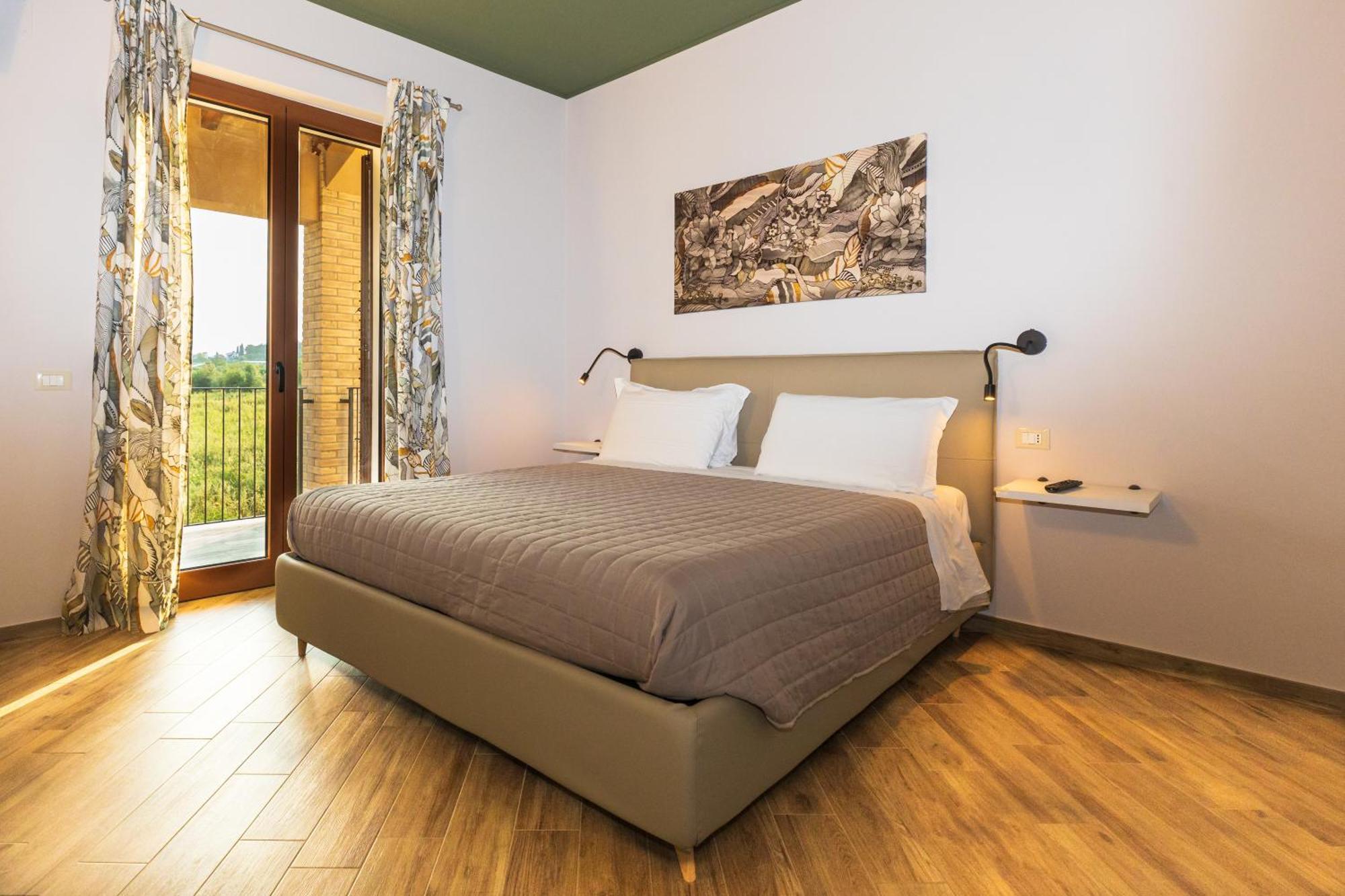 Casale Ferrantino Guest House Джулианова Екстериор снимка